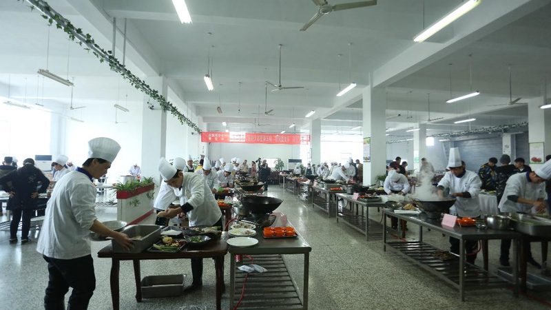 揭秘网红膨化食品：批发定制背后的秘密